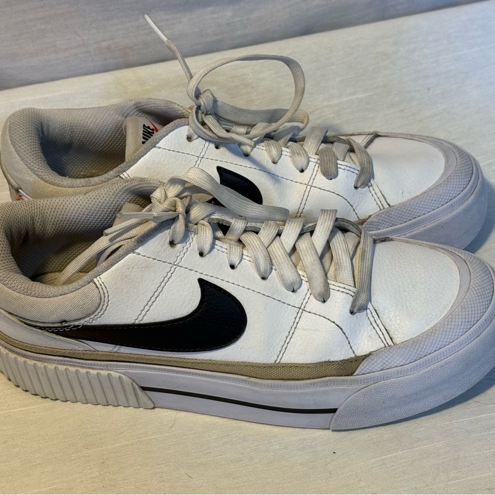 Nike Court Legacy Lift Platform Sneakers White Black Women’s 8